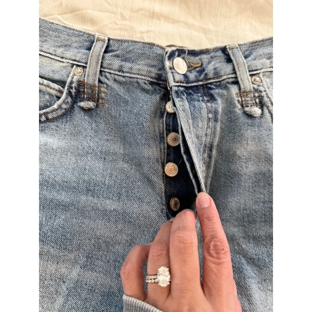 We The Free Free People Cindy Distressed Denim Shorts High Rise Frayed Cutoff - Picture 4 of 8